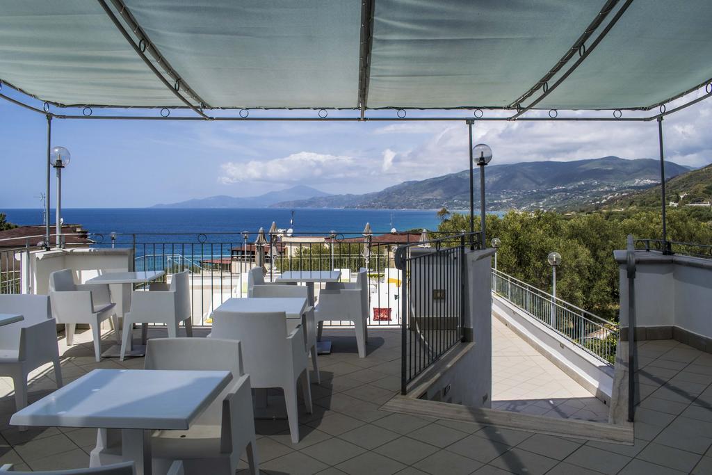 Hotel Baia ปาลีนูโร ภายนอก รูปภาพ