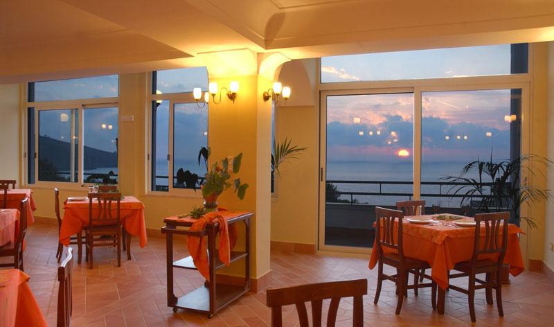 Hotel Baia ปาลีนูโร ภายนอก รูปภาพ